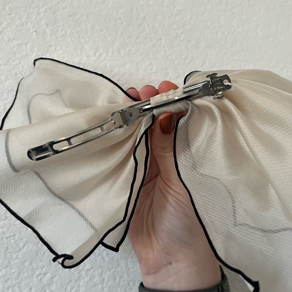 Elegant Cream Hair Bow with Black Trim - Picture 3 of 5